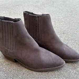 Women’s Universal Thread Gray Ankle Boots Size 9.5